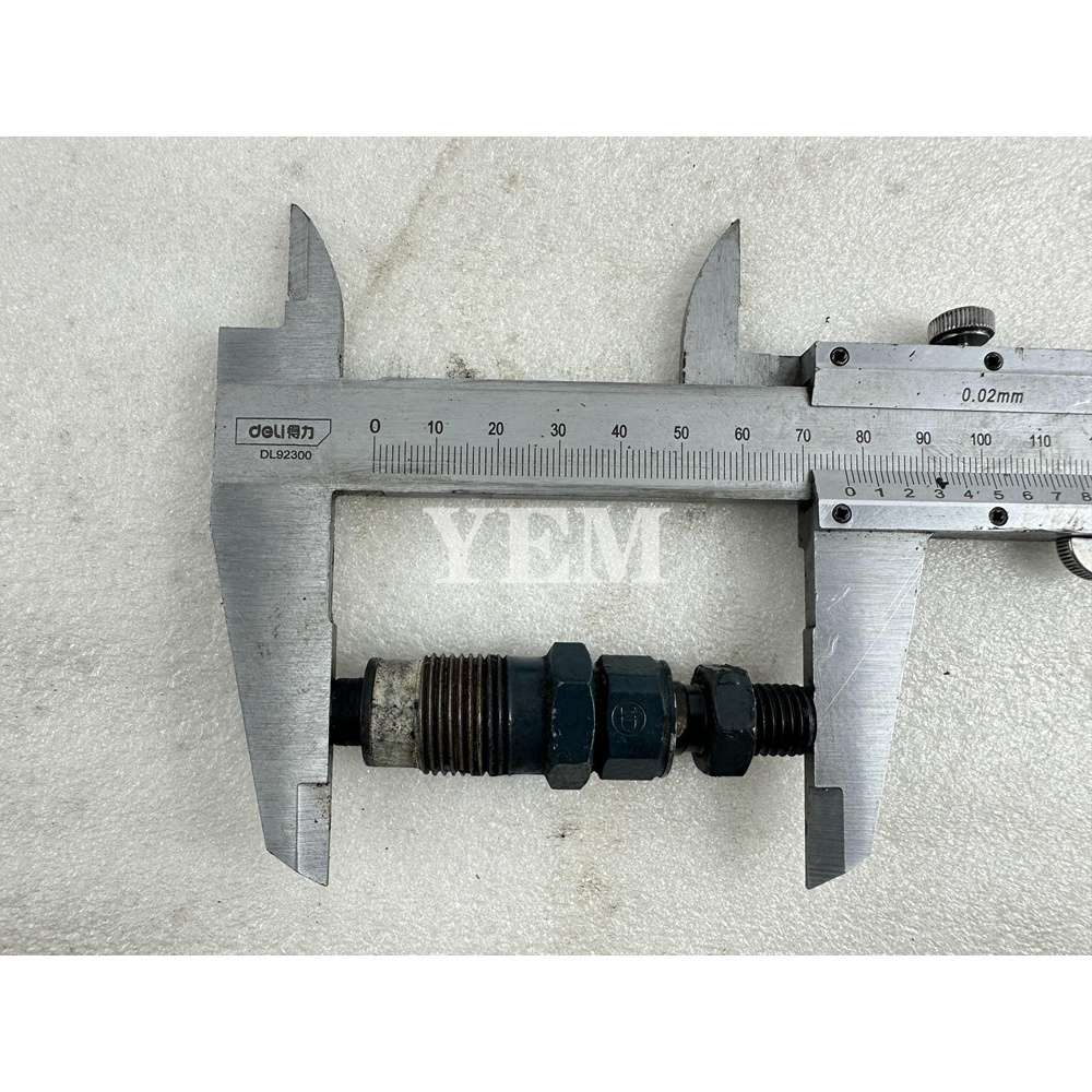 USED For Kubota Engine 16871-53000 Z482 Fuel Injector OEM Parts For Kubota