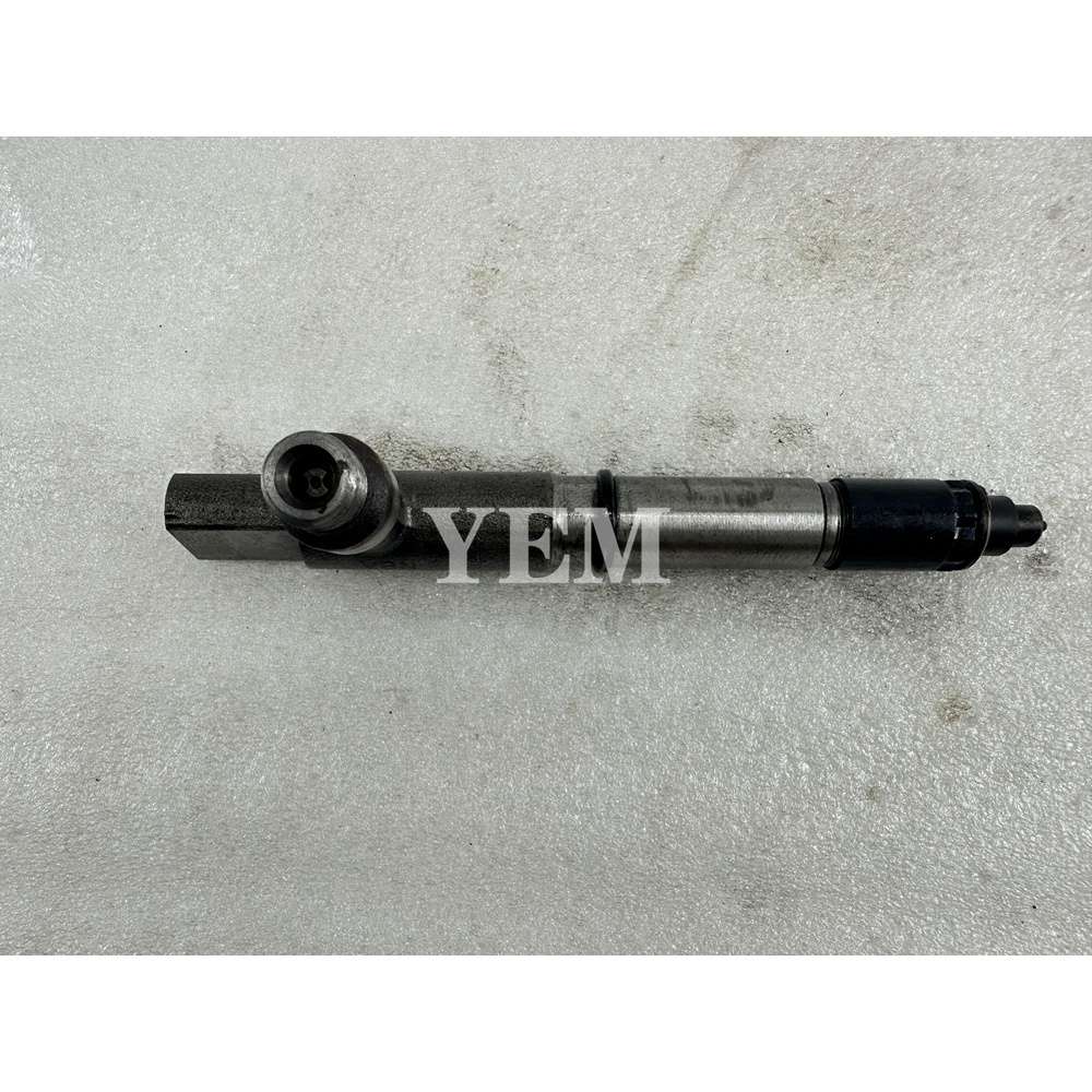 USED For Yanmar Engine 723946-53100 4TNV106 Fuel Injector OEM Parts For Yanmar
