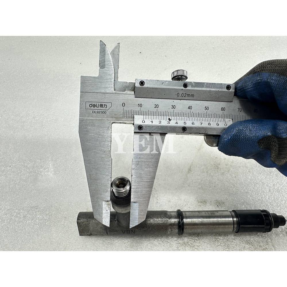 USED For Yanmar Engine 723946-53100 4TNV106 Fuel Injector OEM Parts For Yanmar