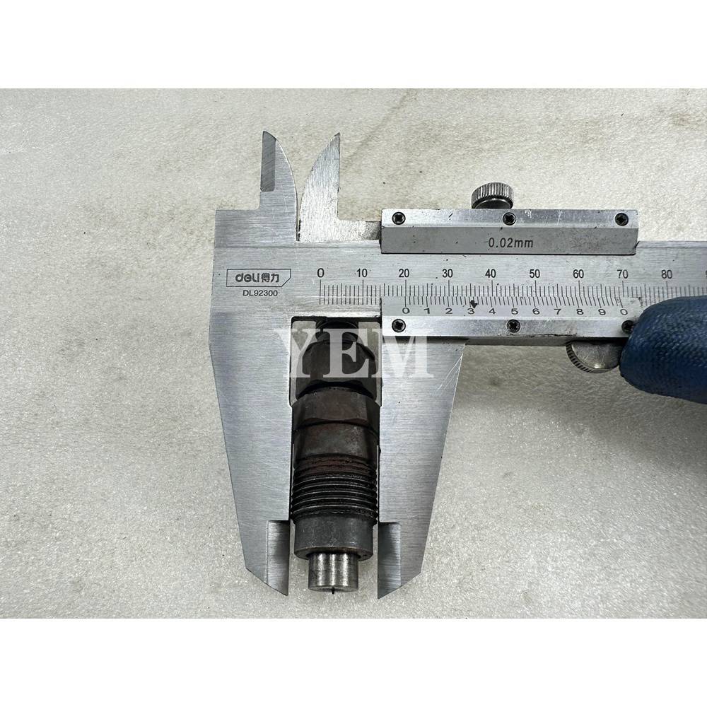 USED For Yanmar Engine 3TNV70 Fuel Injector OEM Parts For Yanmar