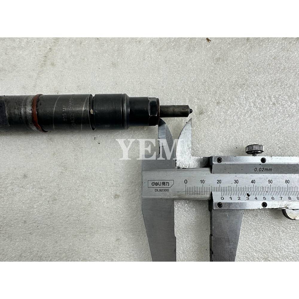 USED For Liebherr Engine 9078856 D926 Fuel Injector OEM Parts For Liebherr