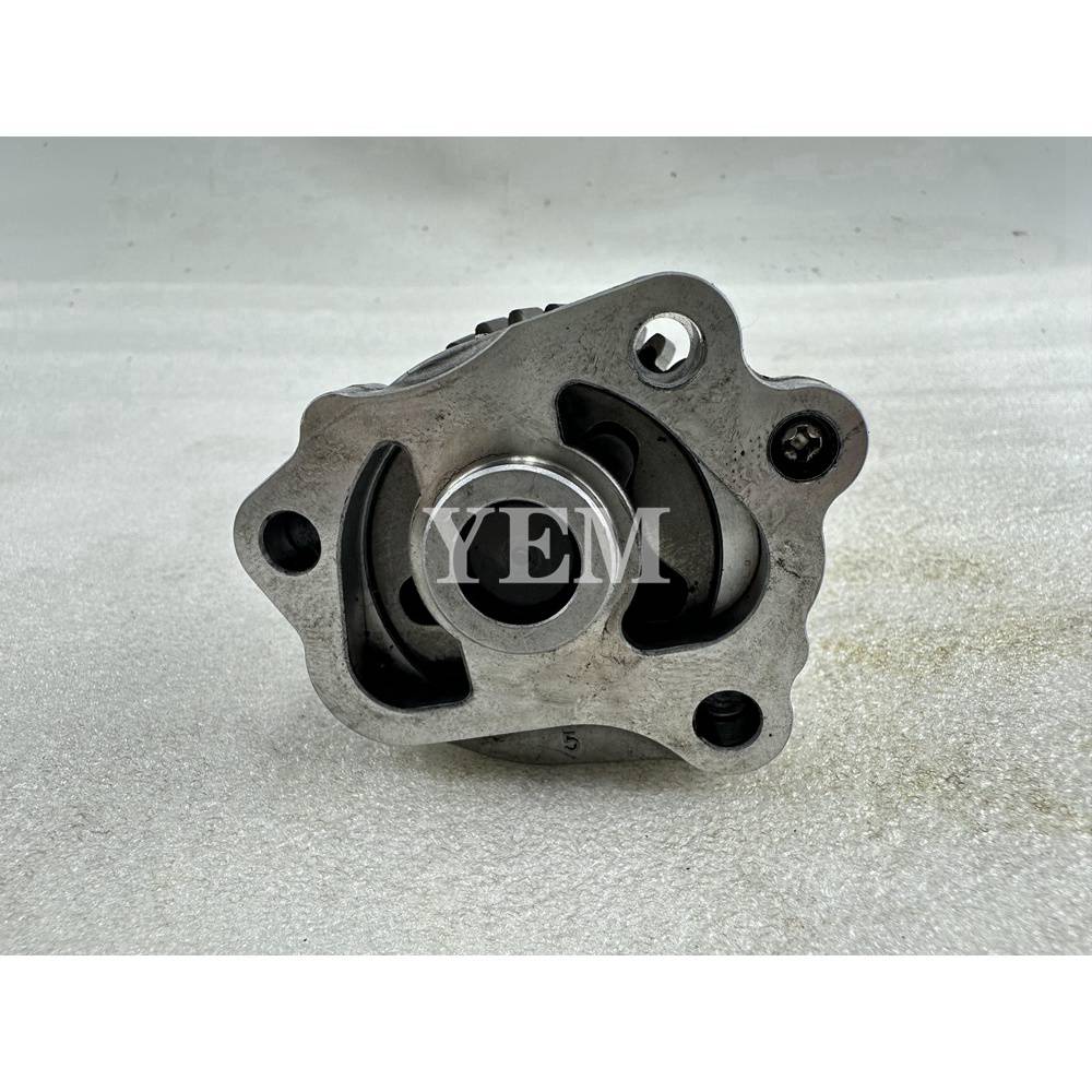 D782 Oil Pump 31T 16851-35012 For Kubota Excavator Parts For Kubota