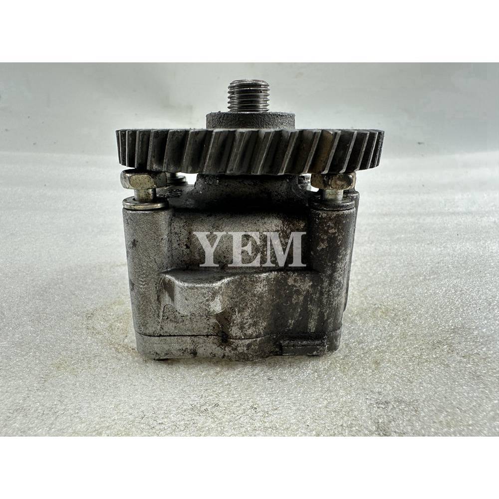 D1703 Oil Pump 45T 15471-35013 For Kubota Excavator Parts For Kubota