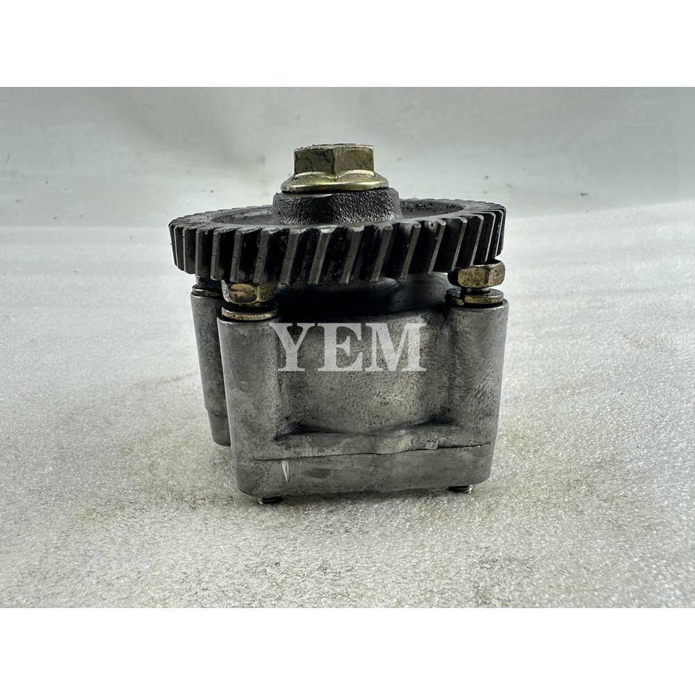 V1902 Oil Pump 45T 15471-35010 For Kubota Excavator Parts For Kubota