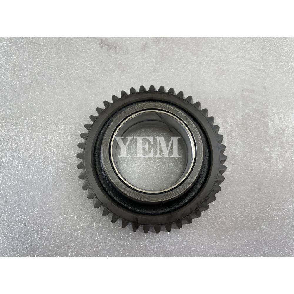 129685-25900 Shaft Idle Gear For yanmar 4TNV88-S 4TNV88-SYY