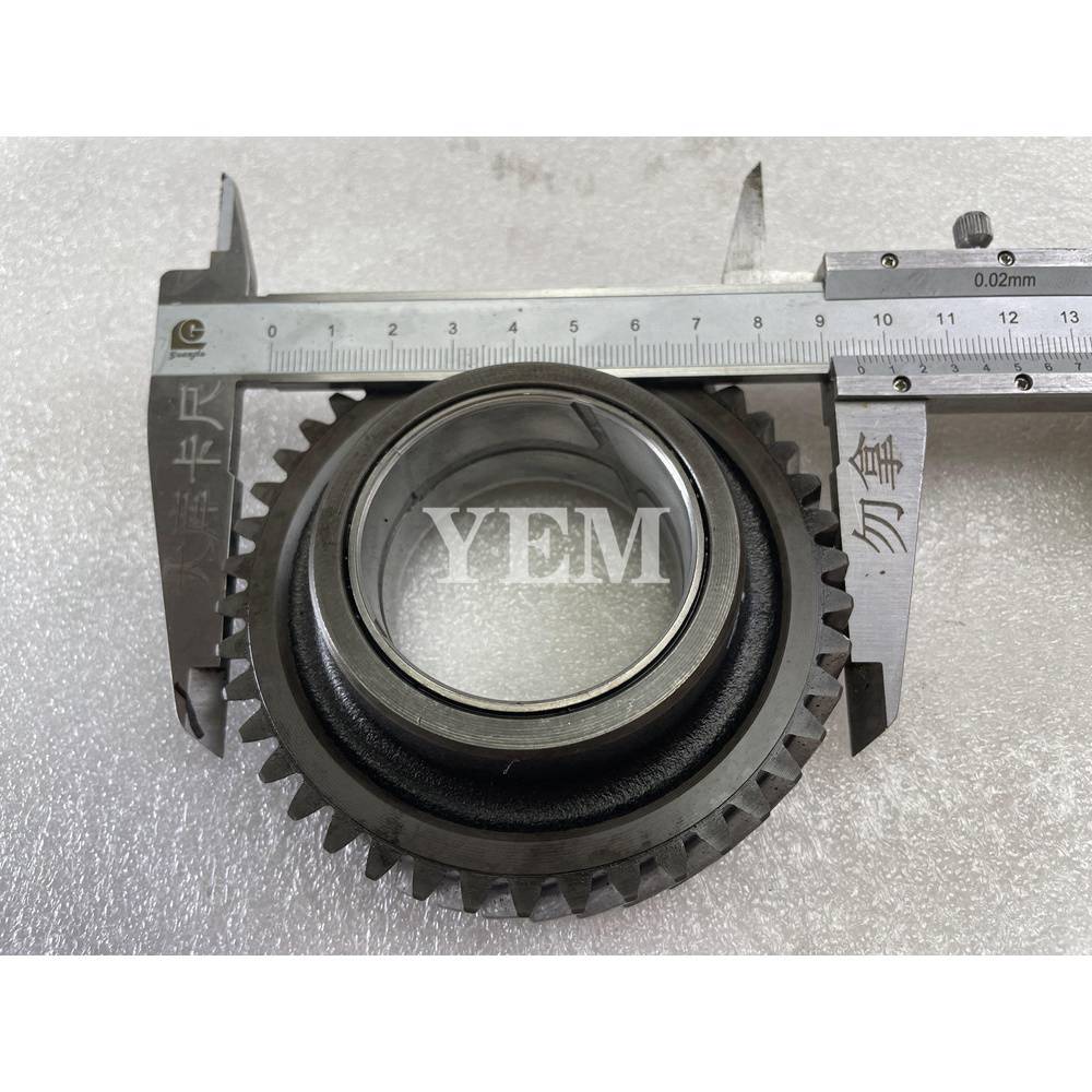 129685-25900 Shaft Idle Gear For yanmar 4TNV88-S 4TNV88-SYY For Yanmar