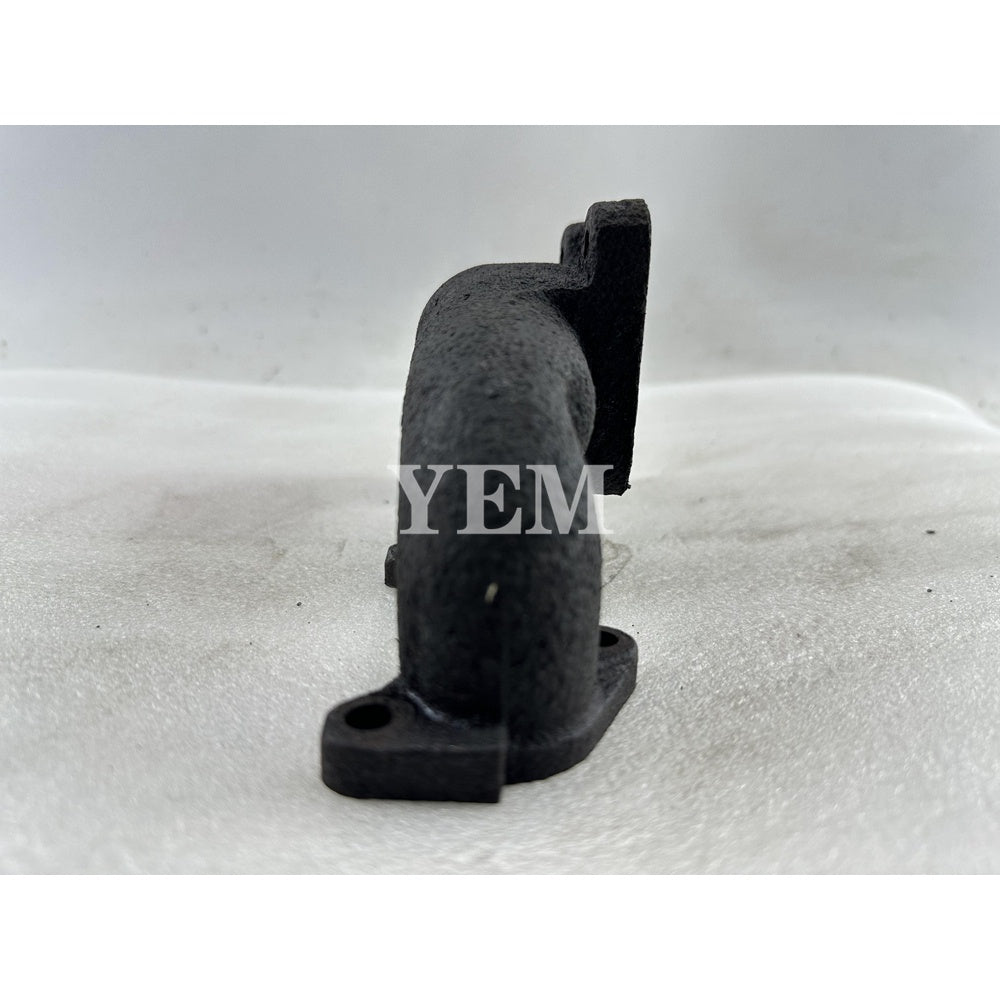 Used Exhaust Manifold For Kubota D1005 Engine Cams 216 excavator For Kubota
