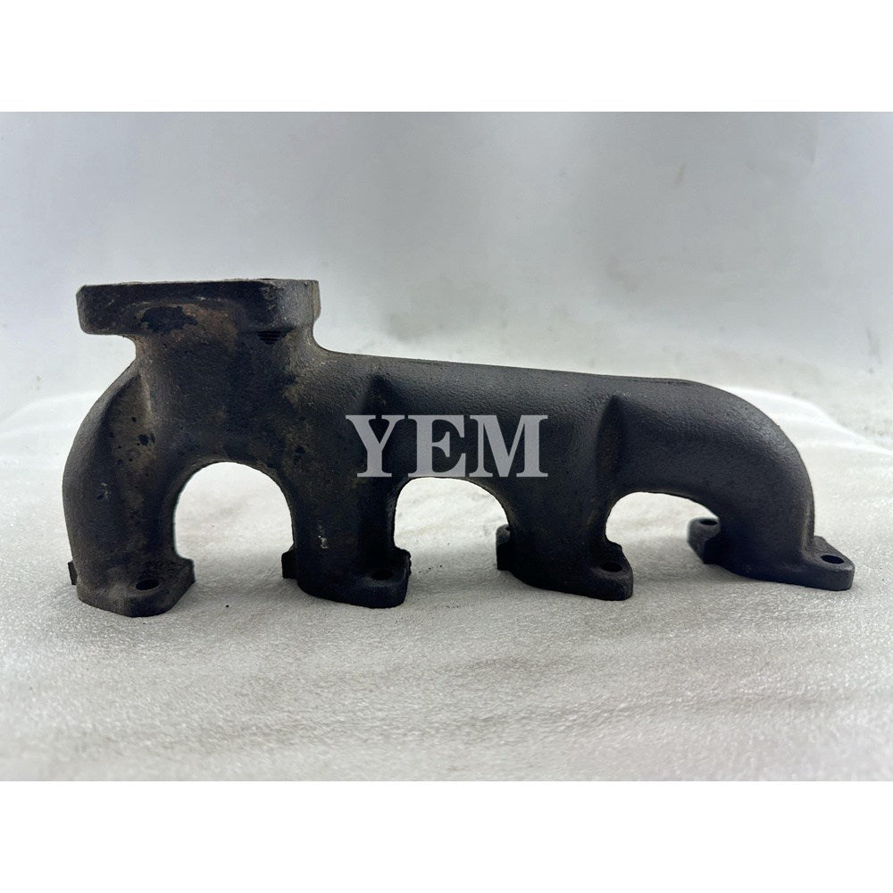 Used Exhaust Manifold For Kubota V1505 Engine Neuson 2800 RDV excavator For Kubota