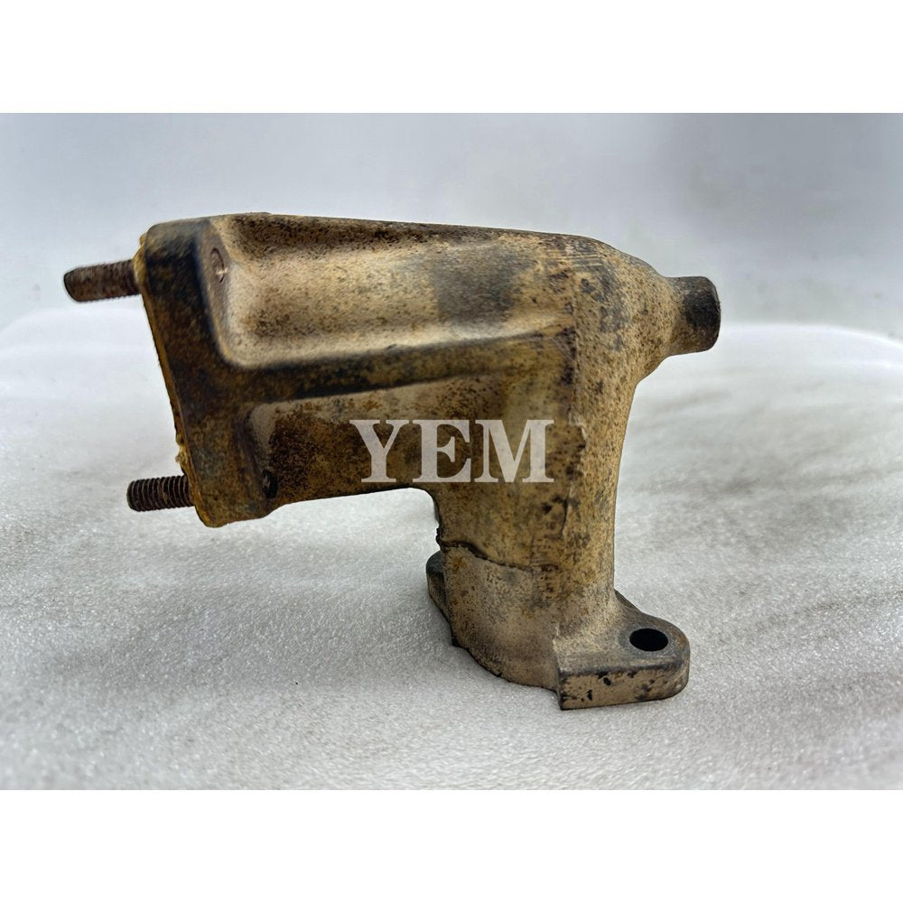 Used Exhaust Manifold For Kubota D1403 Engine Tractor L5450 For Kubota