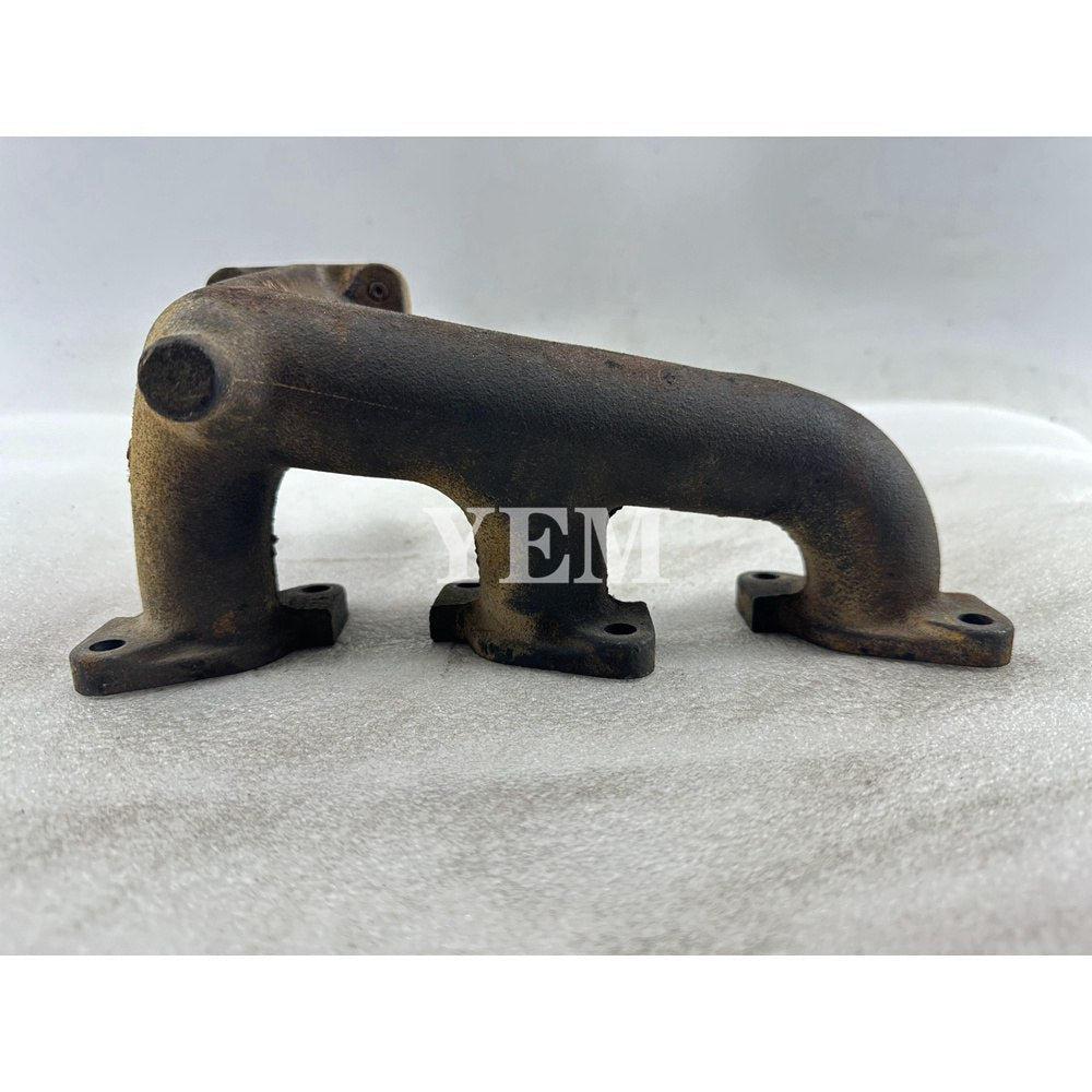 Used Exhaust Manifold For Kubota D1403 Engine Tractor L5450 For Kubota