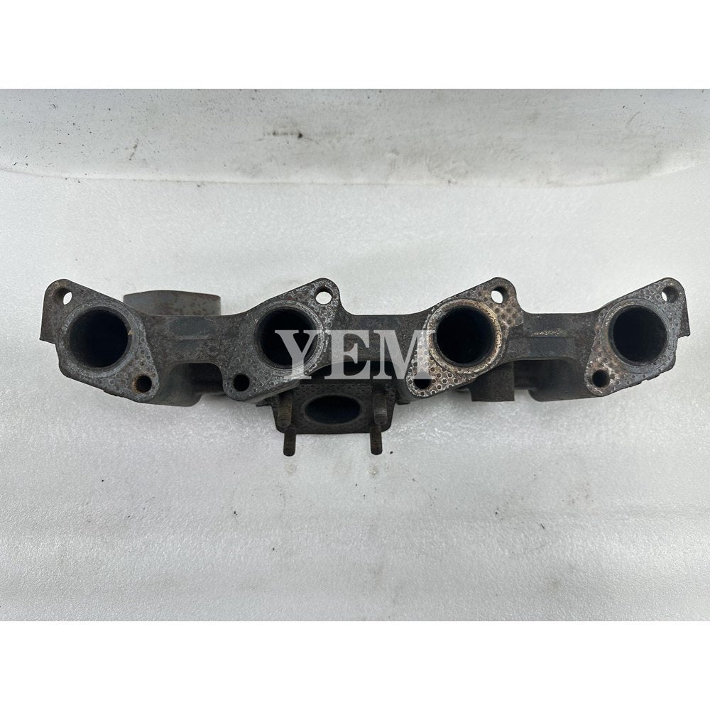 Used Exhaust Manifold For Kubota V2403 Engine M5660SU L5030 MX5000 tractor For Kubota