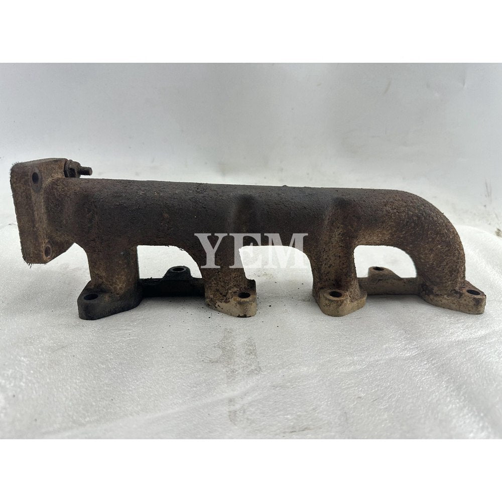 Used Exhaust Manifold For Mitsubishi K4N Engine GX40 MT408 tractor For Mitsubishi