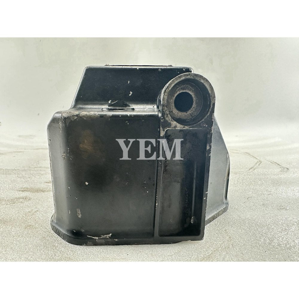 Used 4TNV106 Valve Chamber Cover For Yanmar 4TNV106 Engine For Yanmar
