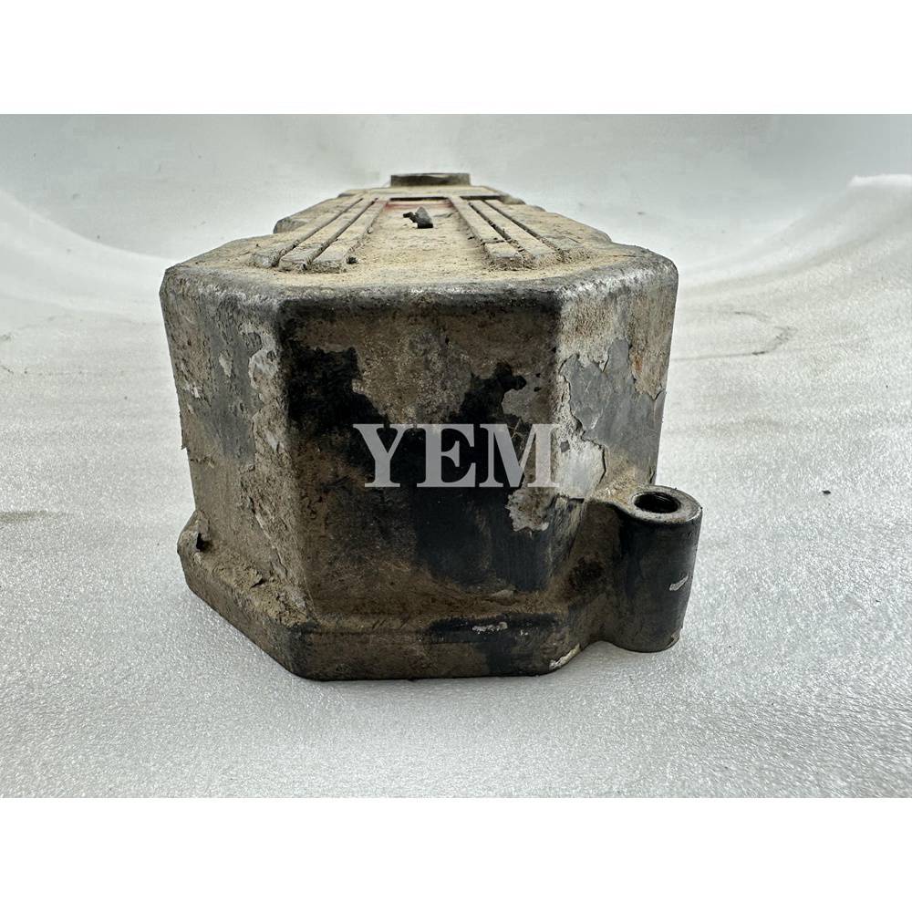 Used S4Q2 Valve Chamber Cover For Mitsubishi S4Q2 Engine For Mitsubishi