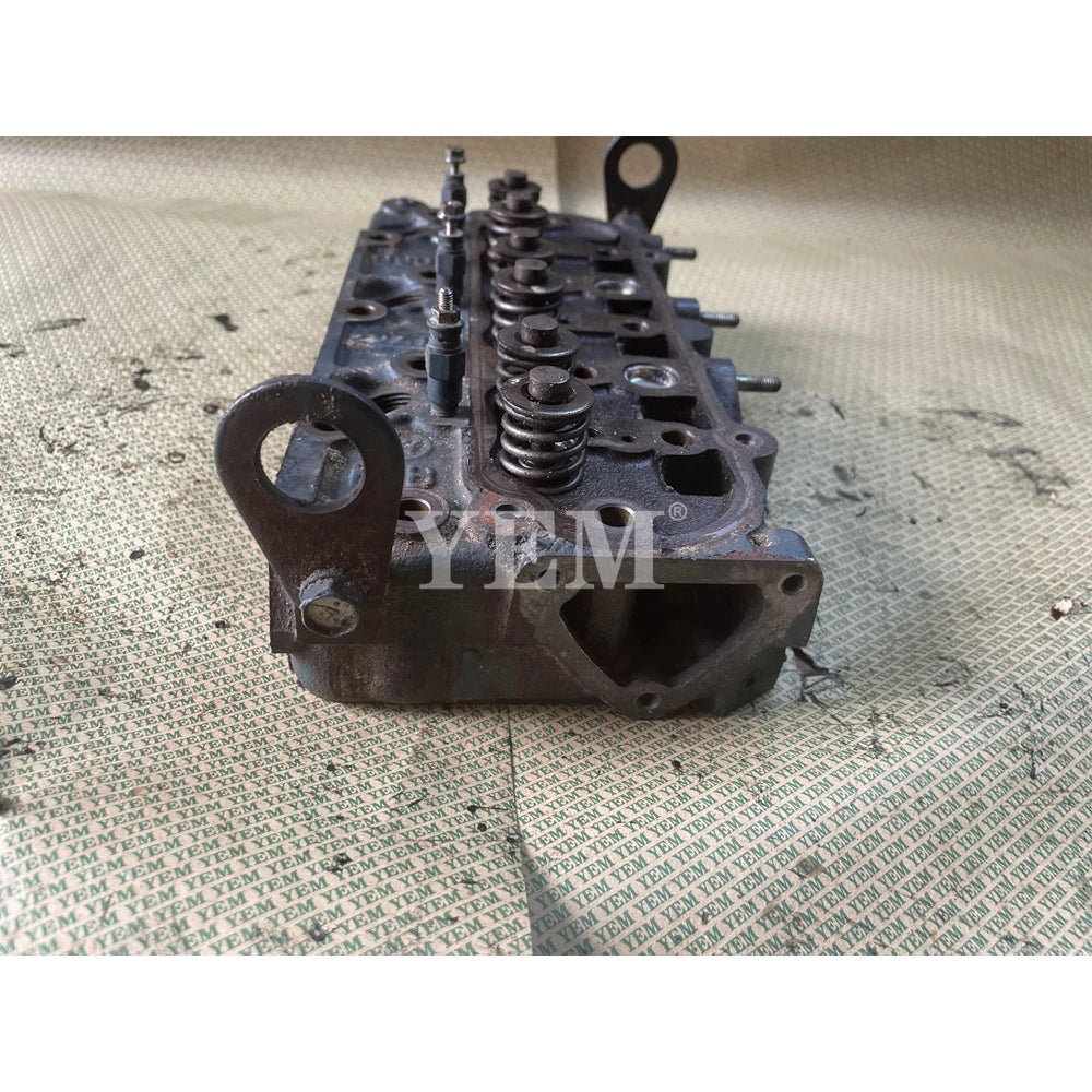 D902 CYLINDER HEAD ASSEMBLY FOR KUBOTA (USED) For Kubota
