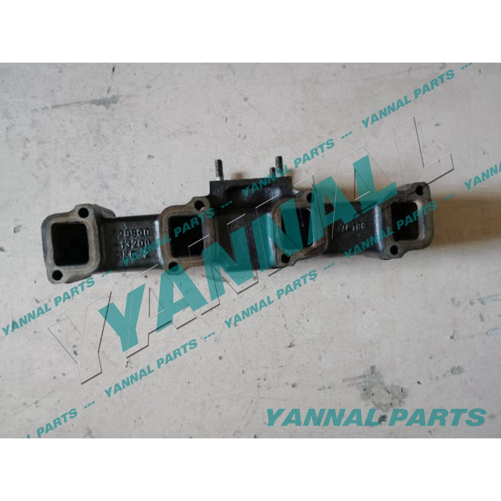 KOMATSU 4D94E-1 EXHAUST MANIFOLD For Komatsu