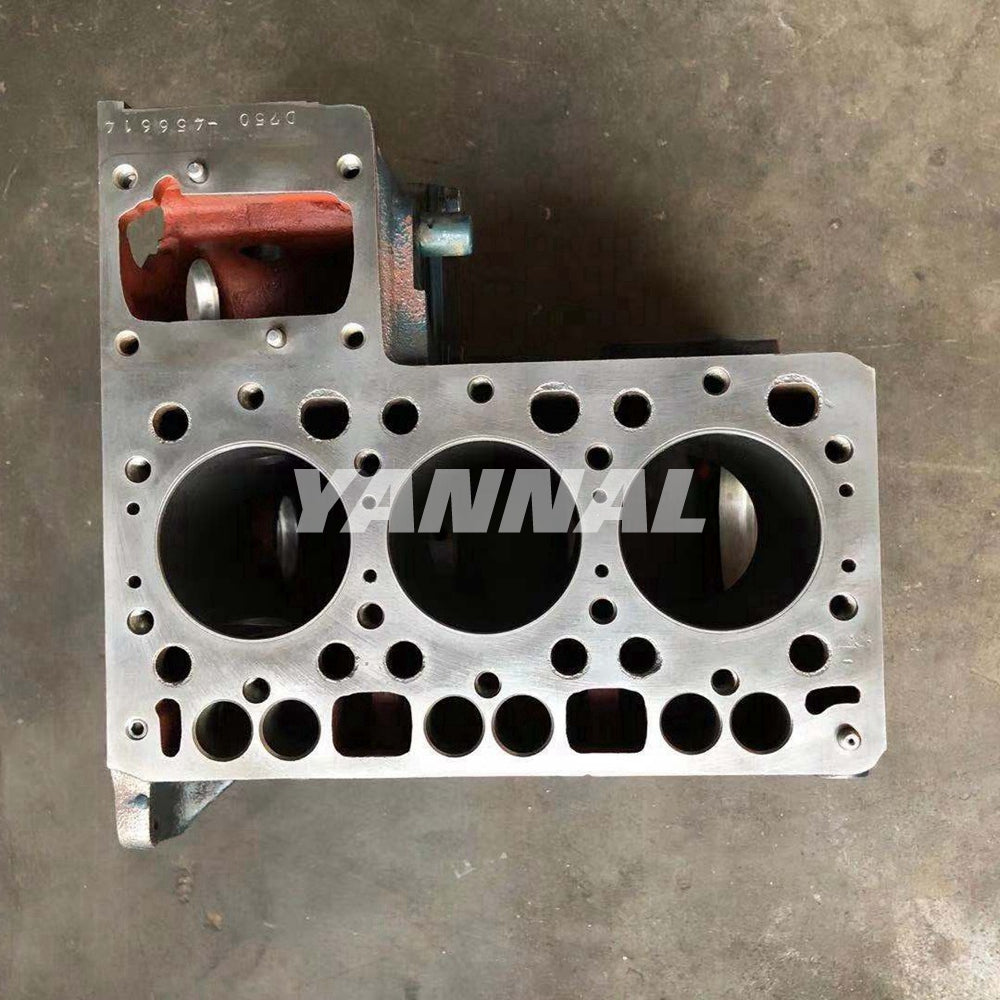 KUBOTA D750 CYLINDER BLOCK For Kubota