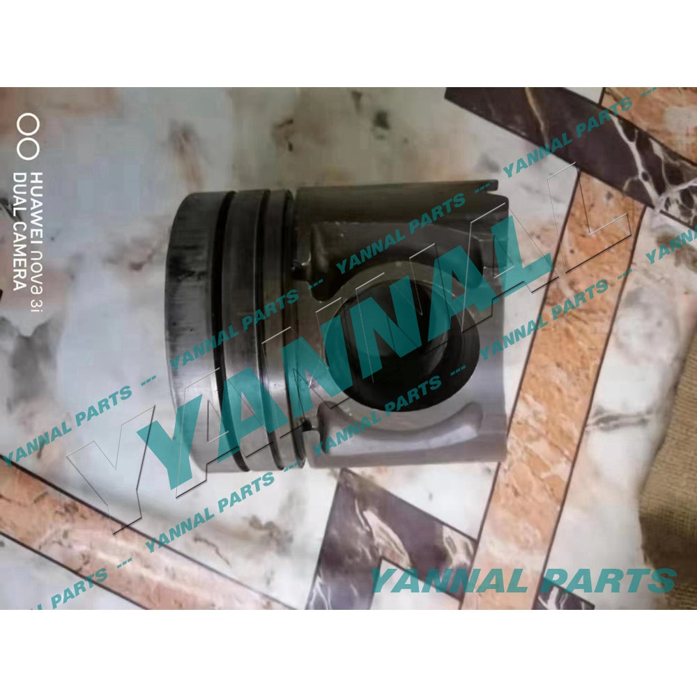 LIEBHERR D924 PISTON For Liebherr