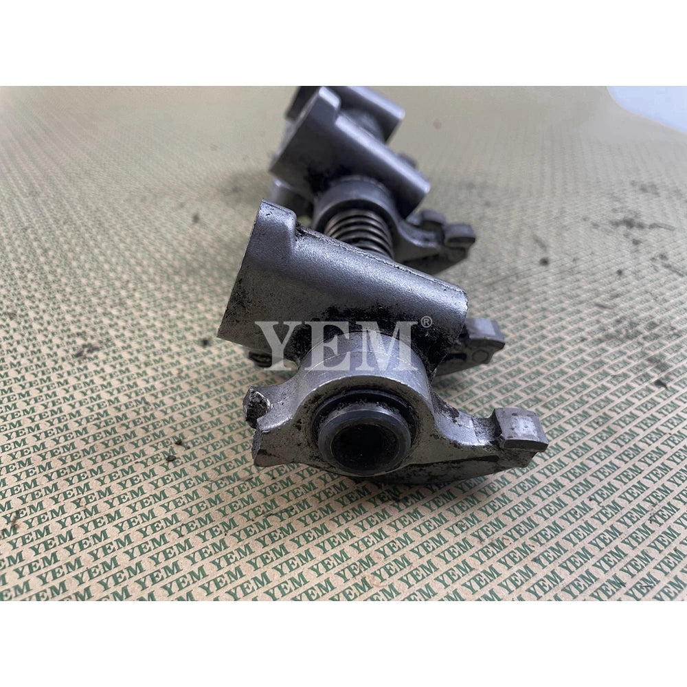 FOR MITSUBISHI ENGINE S3L ROCKER ARM ASSY (USED) For Mitsubishi