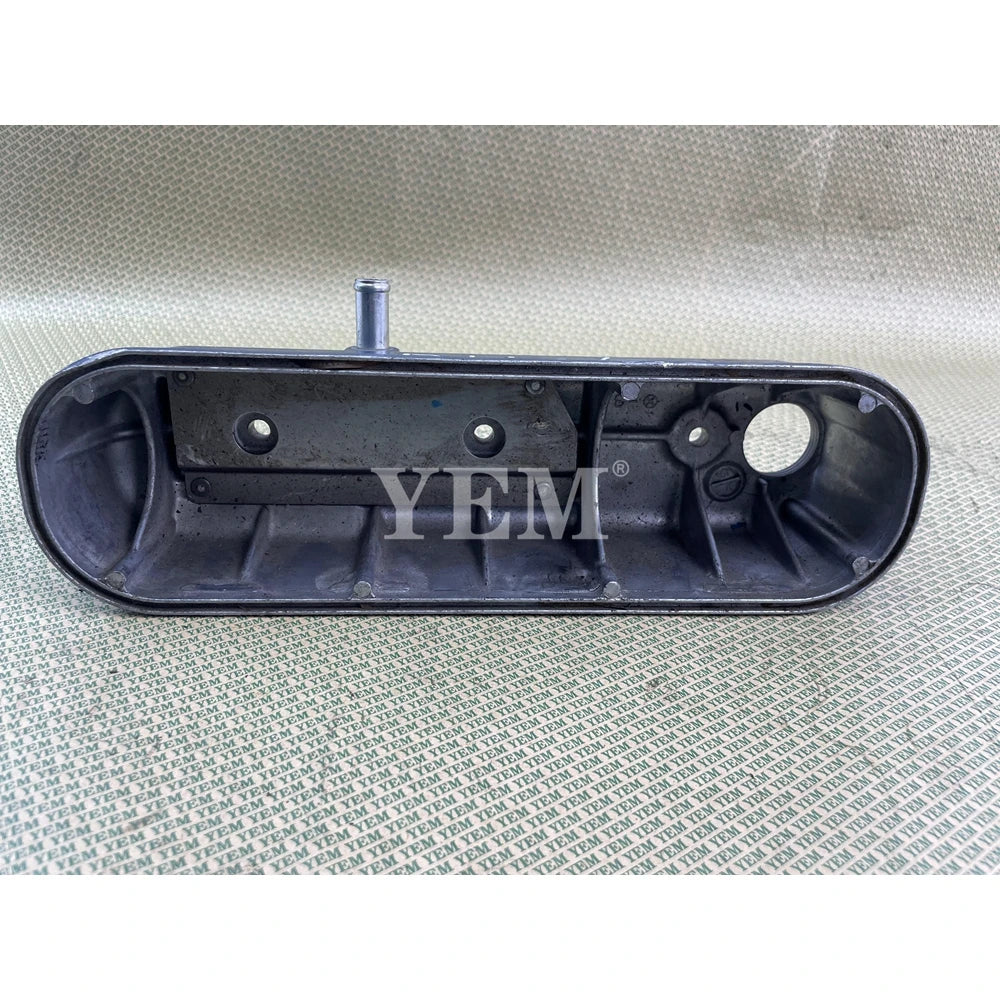 FOR KUBOTA ENGINE D1105 VALVE COVER (USED) For Kubota