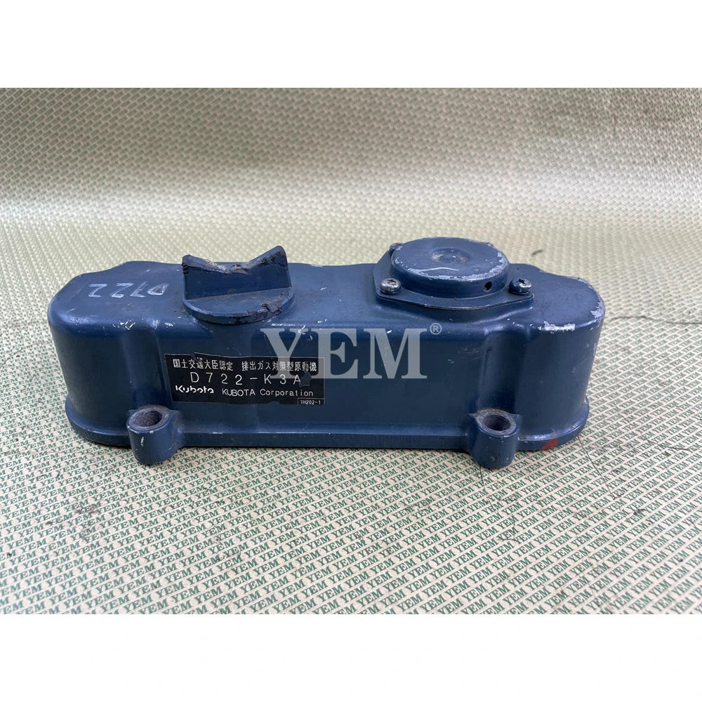 SECOND HAND VALVE COVER FOR KUBOTA D722 DIESEL ENGINE PARTS For Kubota