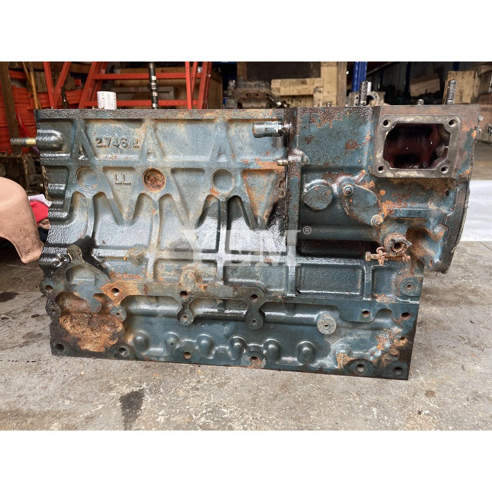 CYLINDER BLOCK 16484-01010 FOR KUBOTA F2803 DIESEL ENGINE For Kubota