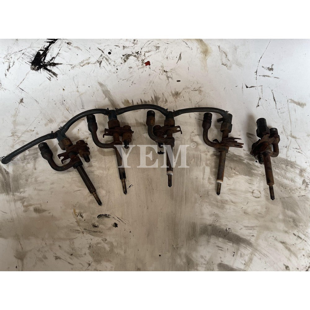 INJECTOR 16454-53900 FOR KUBOTA F2803 DIESEL ENGINE For Kubota