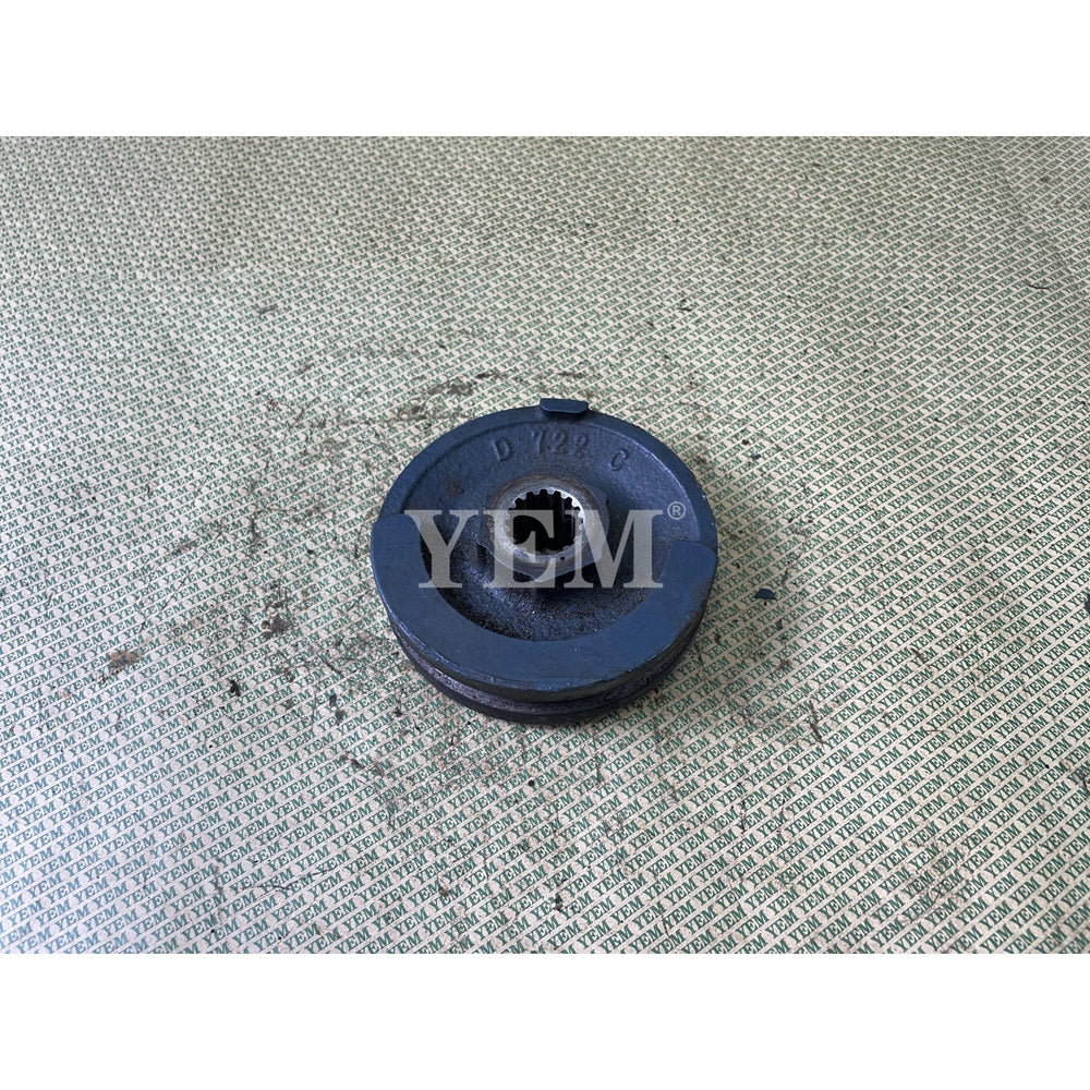 FOR KUBOTA ENGINE D902 CRANK PULLEY (USED) For Kubota