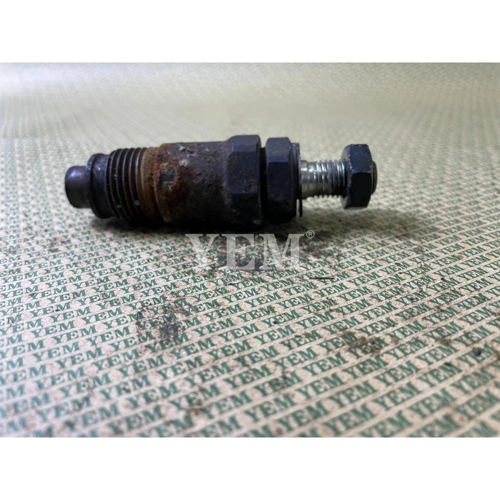 FOR KUBOTA ENGINE V1100 INJECTOR For Kubota