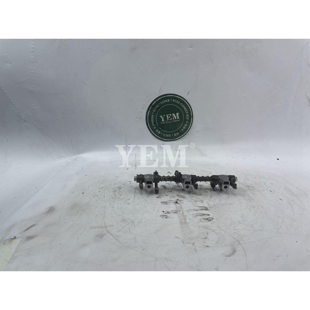SECOND HAND ROCKER ARM ASSY FOR KUBOTA D902 DIESEL ENGINE PARTS For Kubota