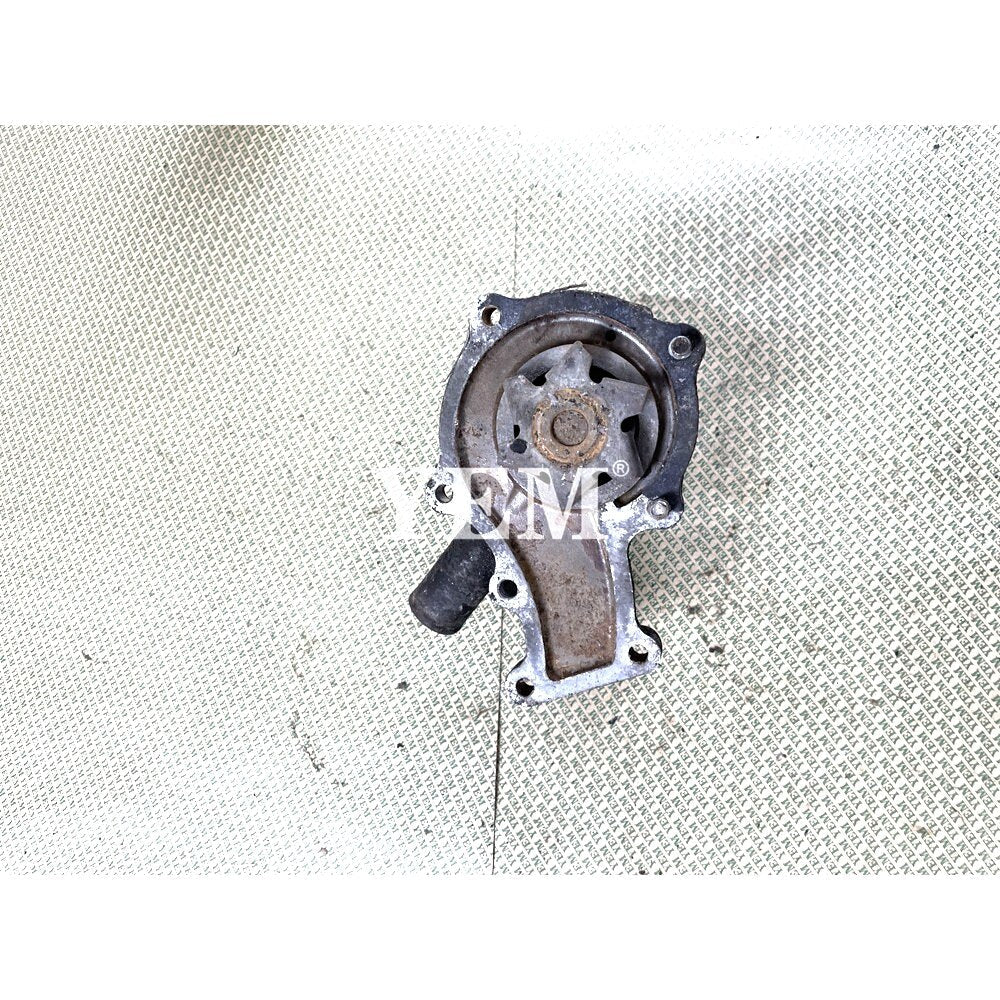 YEM Engine Parts Water Pump For Kubota T1600H T1600H-G TG1860 Z482 Engine 15881-73030 For Kubota