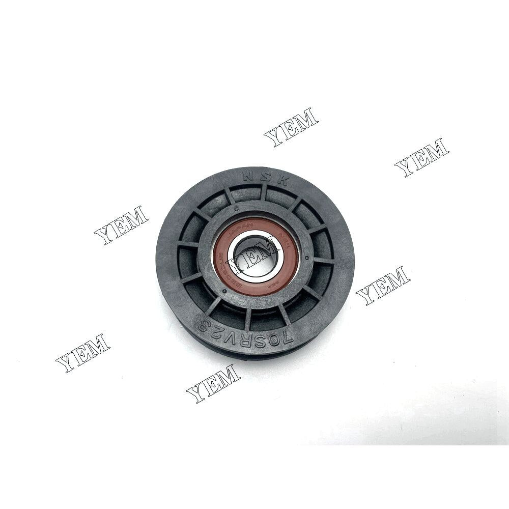 YEM D722 D722-CR Crankshaft Pulley 1G772-74320 Kubota excavator diesel engine YEMPARTS