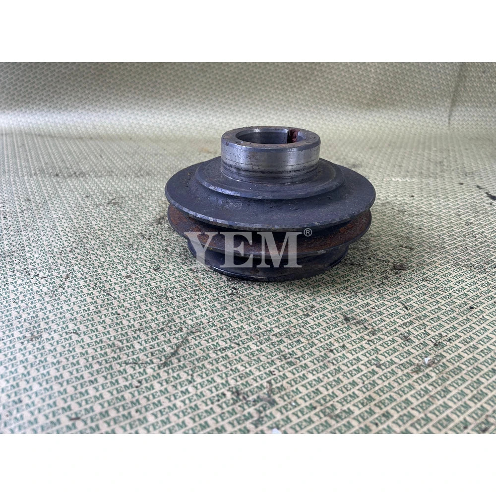 4TNV84 CRANK PULLEY FOR YANMAR (USED) For Yanmar