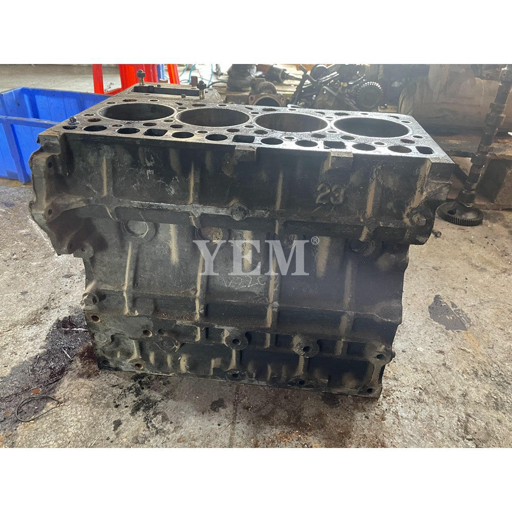 KUBOTA V2203 EXCAVATOR ENGINE PARTS V2203 CYLINDER BLOCK 52MM For Kubota