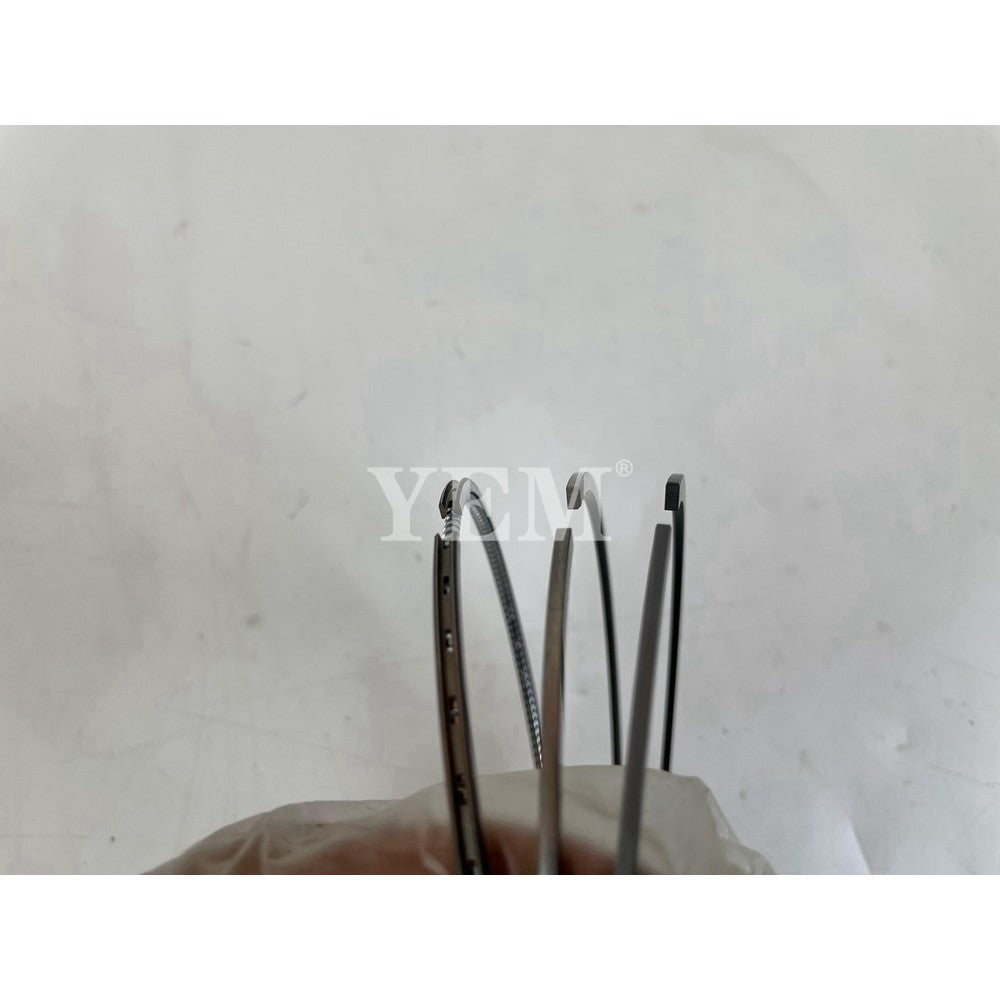 KUBOTA V3800 ENGINES PARTS V3800 PISTON RINGS SET 1J500-21092 For Kubota