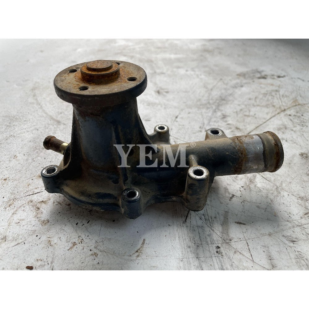 KUBOTA V1505 ENGINES PARTS V1505 WATER PUMP For Kubota
