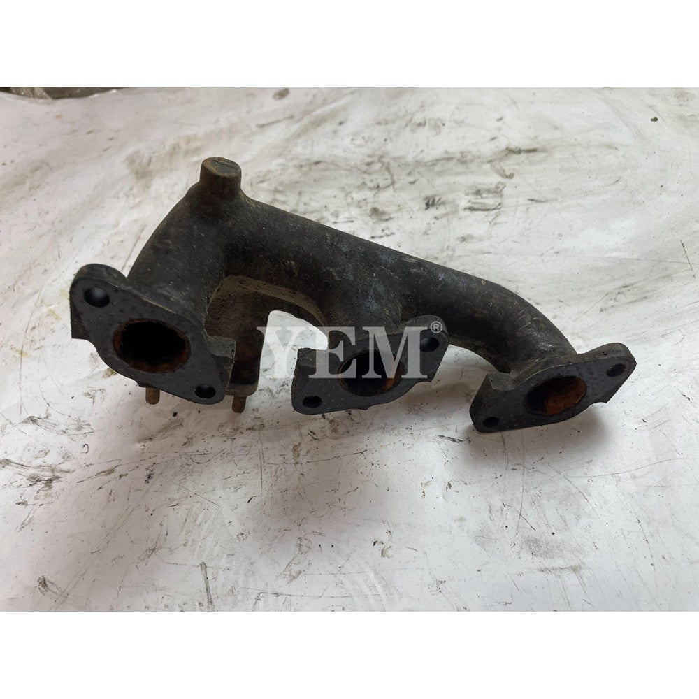 KUBOTA D1703 ENGINES PARTS D1703 EXHAUST MANIFOLD For Kubota