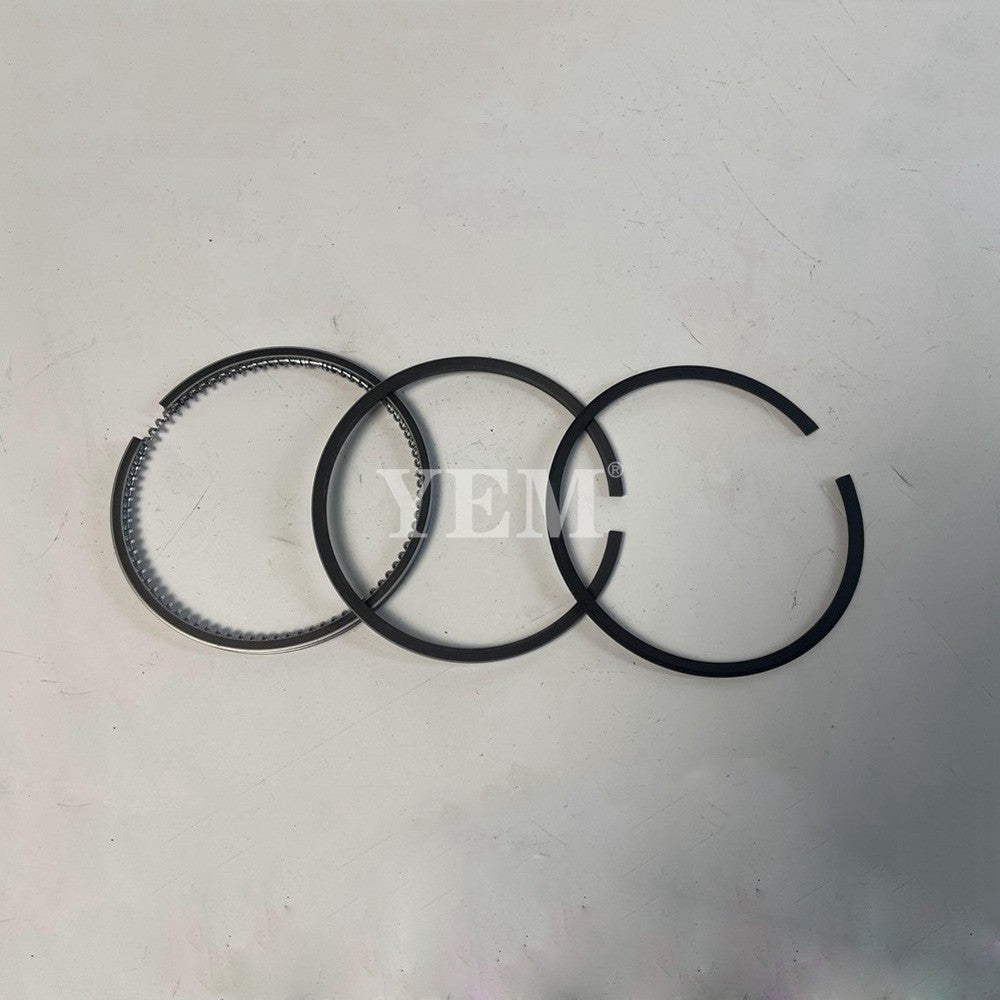 KUBOTA D722 EXCAVATOR ENGINE PARTS D722 PISTON RINGS SET 15271-21052 For Kubota