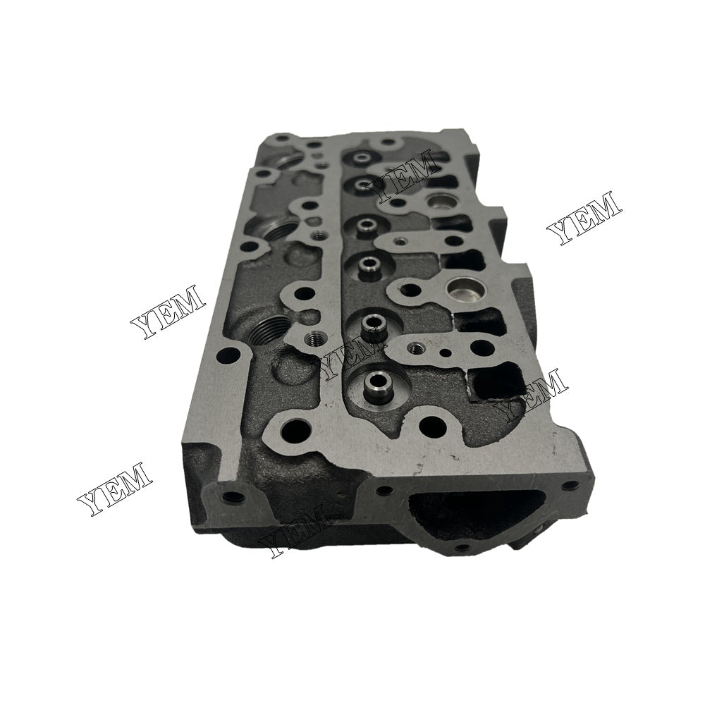 For Kubota Cylinder Head D722 Engine Spare Parts YEMPARTS