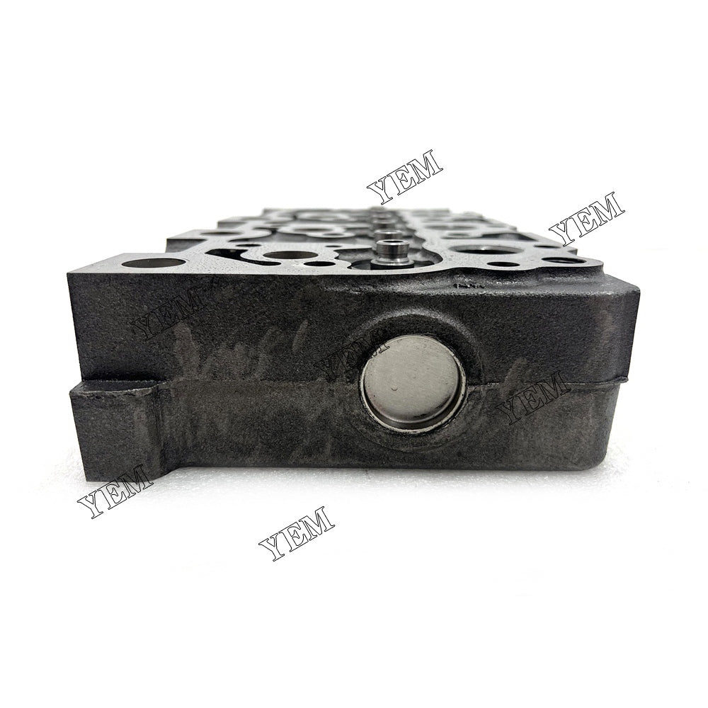 For Kubota Cylinder Head L2000 Engine Spare Parts YEMPARTS