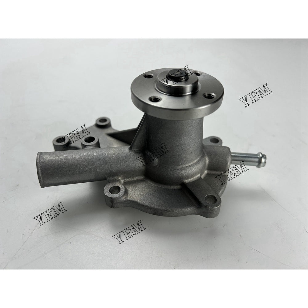 D722 WATER PUMP 19883-73030 15881-73030 15881-73033 FOR KUBOTA DIESEL ENGINE PARTS For Kubota