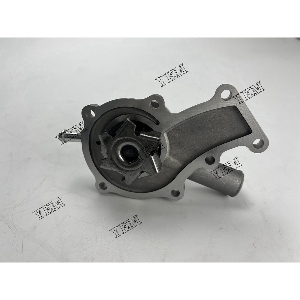 D722 WATER PUMP 19883-73030 15881-73030 15881-73033 FOR KUBOTA DIESEL ENGINE PARTS For Kubota
