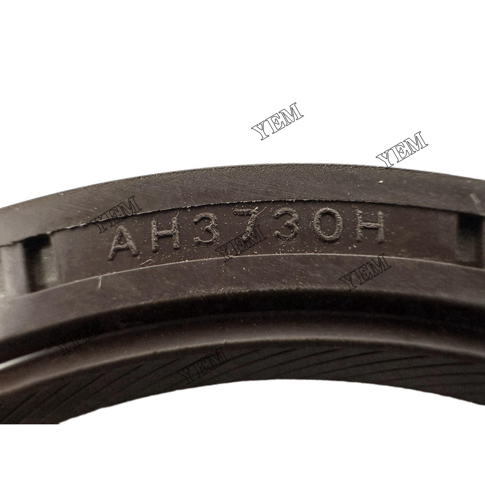 RD28 Crankshaft Rear Oil Seal For Nissan RD28 diesel engines For Nissan