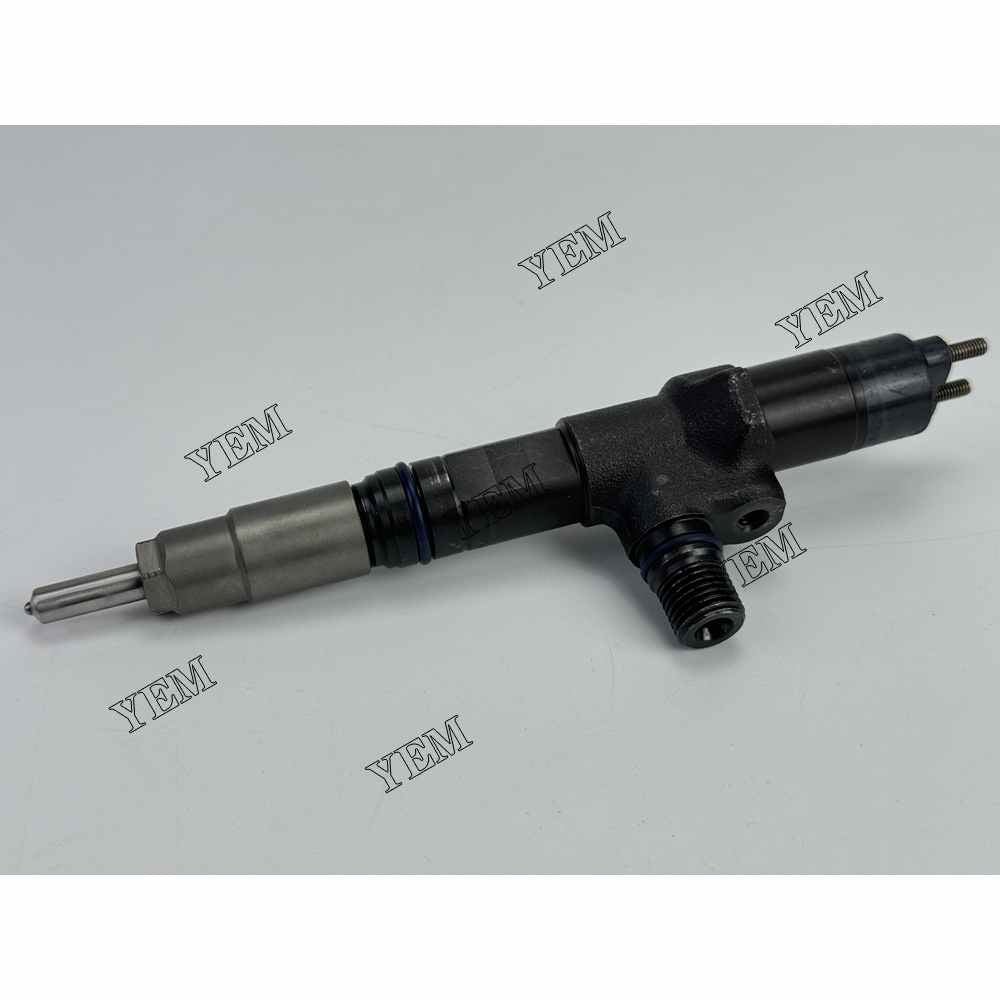 YEM Parts Part Number 1J508-53052 Fuel Injector For Kubota V3800 Engine For Kubota