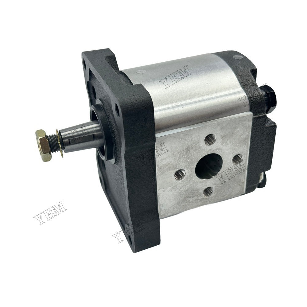 YEM Parts 36500-82204 5179719 Hydraulic Pump For Kubota Diesel EngineSpare Parts For Kubota