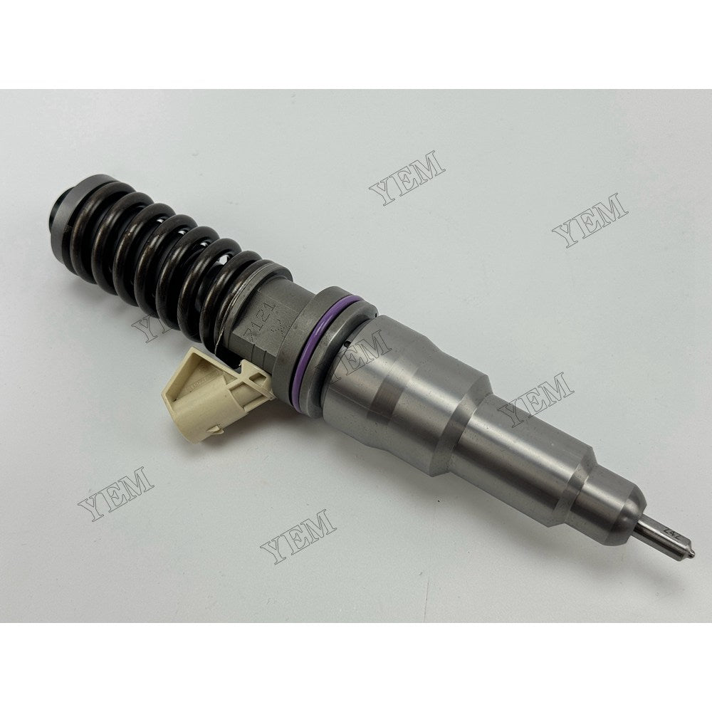 YEM Parts RE533608 SE501959 RE533501 BEBE4C12101 Injector For John Deere Engine
