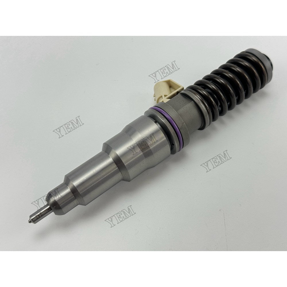 YEM Parts RE533608 SE501959 RE533501 BEBE4C12101 Injector For John Deere Engine