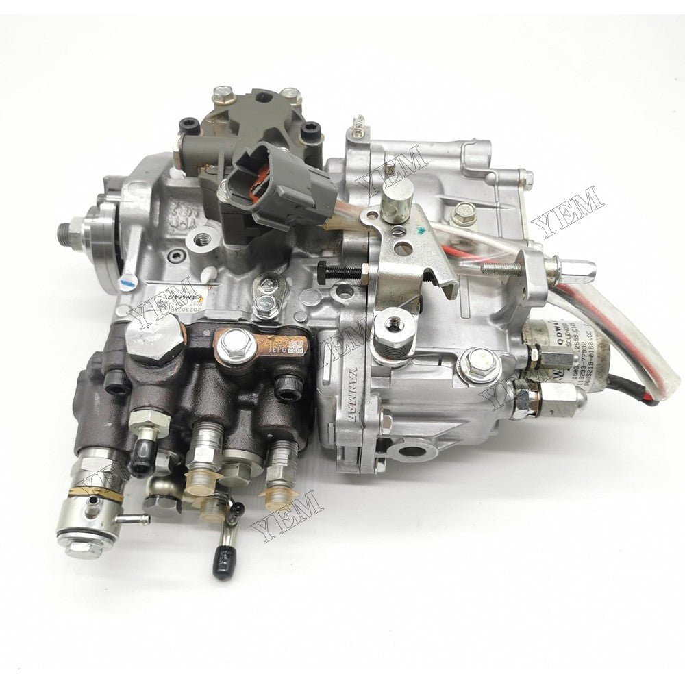 For Komatsu Engine 3D82AE-6 3D88E-6 Excavator PC30MR-3 PC35MR-3 Fuel Injection Pump YM729236-51310 For Komatsu
