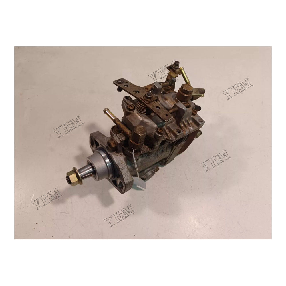 For Briggs & Stratton Horizontal Engine 582447-0125-A1 582447-0125-E2 582447-0131-E2 582447-0225-E2 582447-0231-E2 Fuel Injection Pump 825299 22100-87806 For Briggs