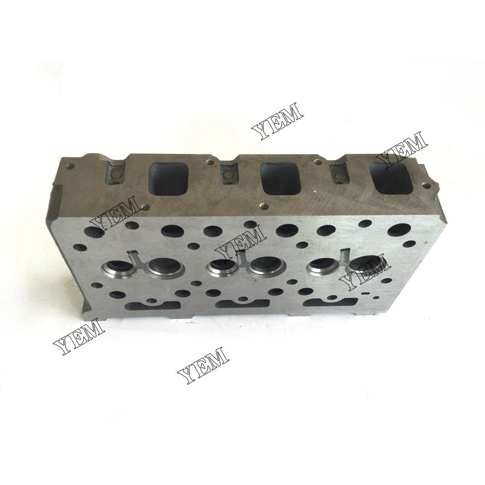 KUBOTA L2000 CYLINDER HEAD ENGINE For Kubota